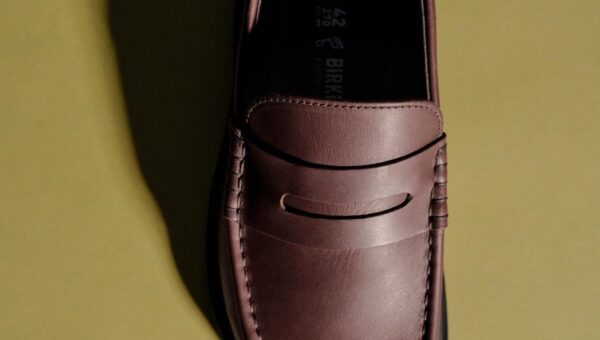 伝説のフットベッドに支えられた機能美。HIGHWOOD LOAFER 登場。