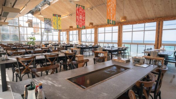 【愛知・知多半島】牡蠣小屋が1周年！食べ放題メニューをリニューアル、全26品の「牡蠣ざんまいコース」・45品の「牡蠣極みコース」の2種類がさらに充実