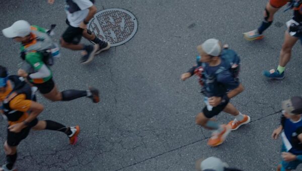 ヴィブラム、日本を代表する山岳耐久レース「ハセツネカップ」を描く短編ドキュメンタリーを公開