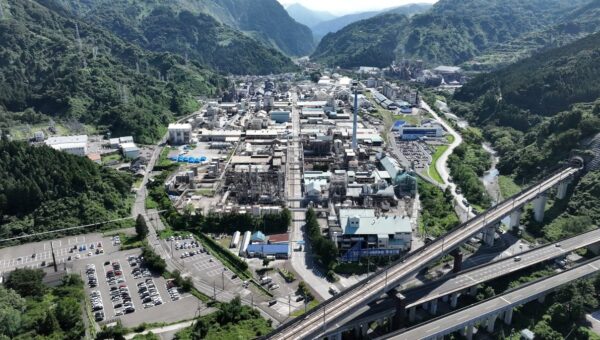 重大トラブルを45%削減：デンカ社がデータを最も強力な保全ツールへと転換した方法